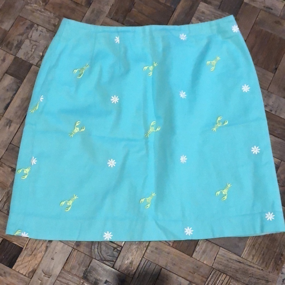 🌴Lilly Pulitzer Lobster & daisy green embroidered skirt. Size 2P